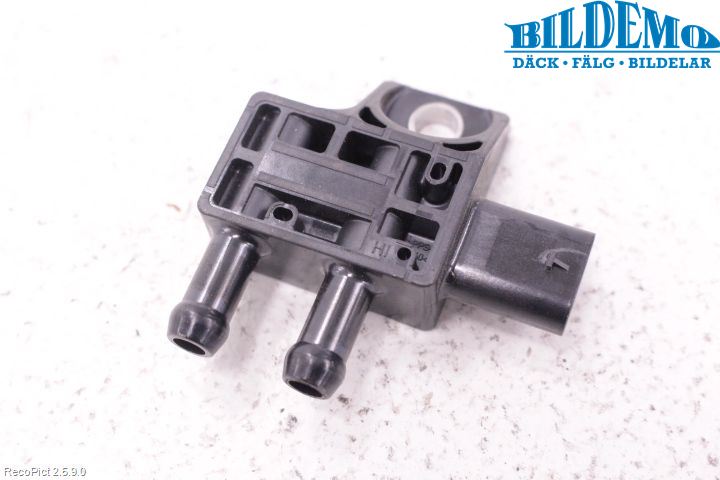 BMW 3 F30/F31/F80 12-19 Givare Temp-Tryck Avgas