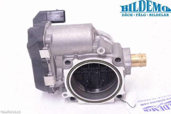 BMW 2 F22/F23/F87 Coupé/Cab 13-21 Injspjällhus