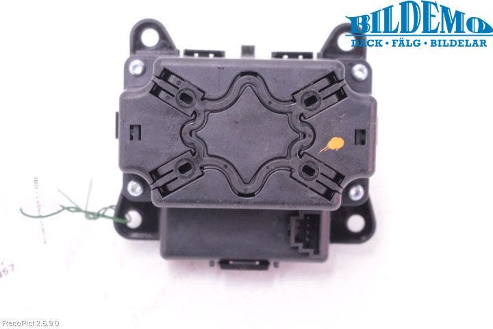 Mercedes-Benz MB E-KLASS (W212) 09-16 Strömställare Multifunktion