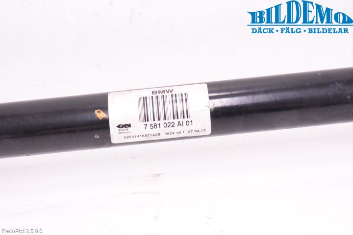 BMW 5 F10/F11/F18 09-17 Drivaxel Bak Höger