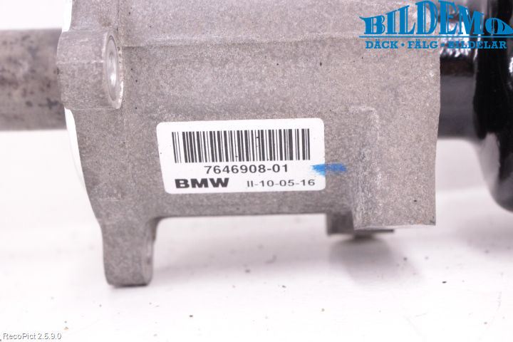 BMW X1 F48 15-22 Drivaxel Fram Höger