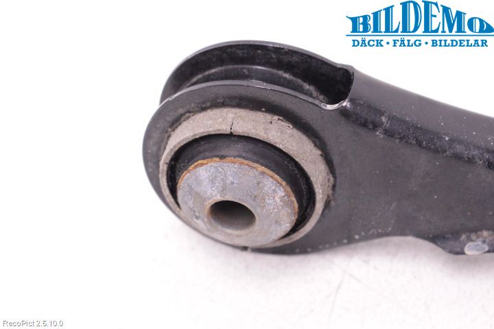 BMW 3 F30/F31/F80 12-19 Bärarm Bak Övre Vänster