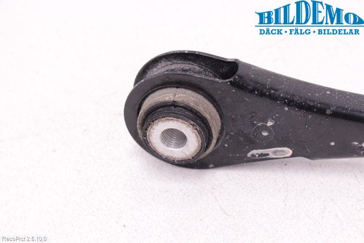 BMW 3 F30/F31/F80 12-19 Bärarm Bak Höger