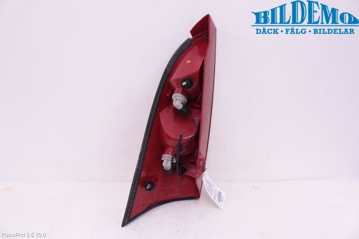 Ford FOCUS     99-04 Bakljus Vänster