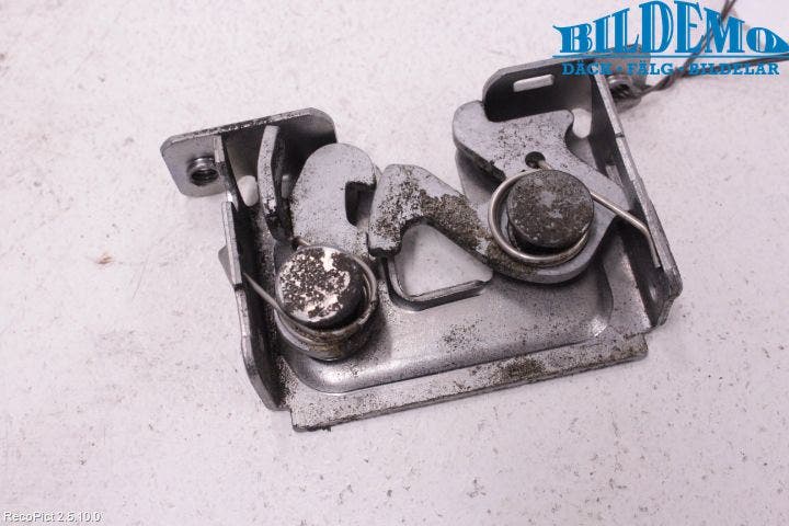 BMW 5 E60/61 Sed/Tou 02-10 Huvlås