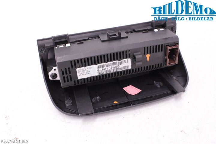 Peugeot 307     05-08 Färddator