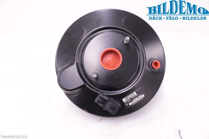 Volvo V40 12-19 Bromsservo