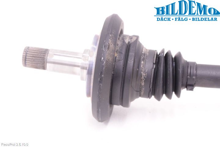 Mercedes-Benz MB E-KLASS (W213) 16-23 Drivaxel Bak Vänster