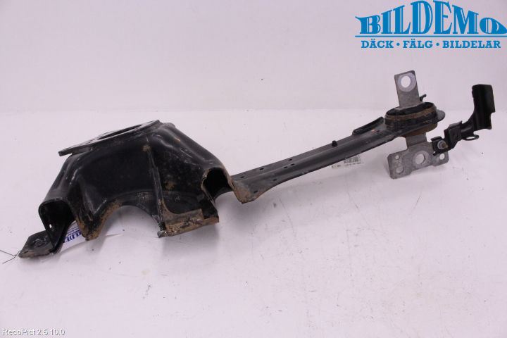 Volvo XC60 09-13 Hjullagerhus-Spindel Hö B