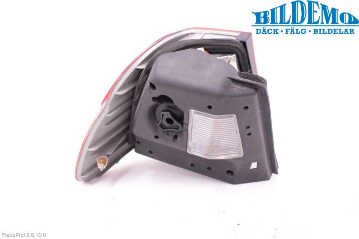 BMW 3 E46      98-05 Bakljus Höger