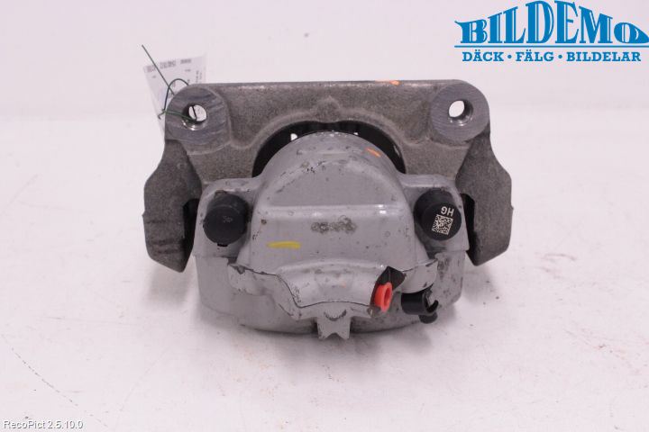 BMW 5 F10/F11/F18 09-17 Bromsok Fram Höger