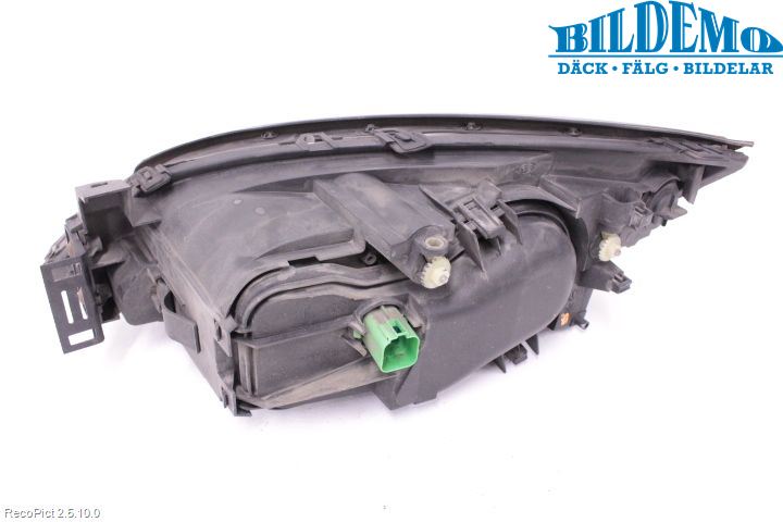 Ford MONDEO     01-06 Strålkastare Höger