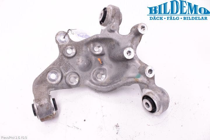 Mercedes-Benz MB A-KLASS (W176) 13-18 Hjullagerhus-Spindel Vä B