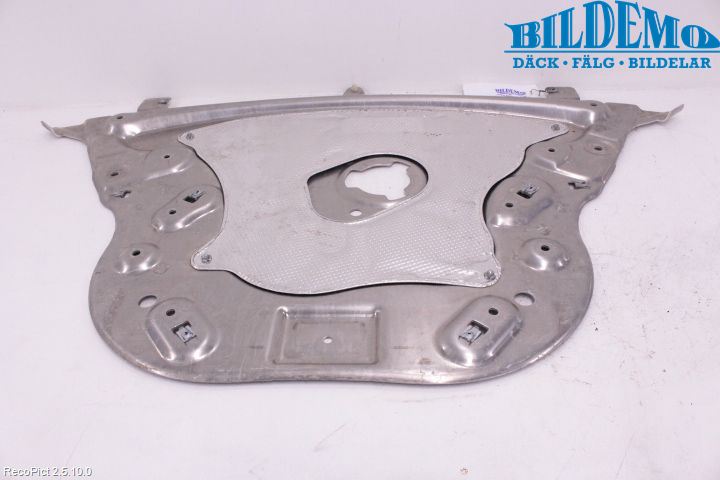 BMW 5 F10/F11/F18 09-17 Hasplåt Plåt-Plast