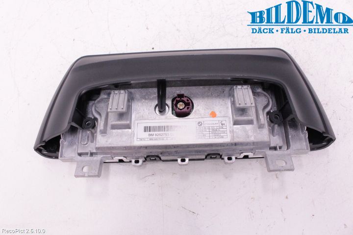 BMW 3 F30/F31/F80 12-19 Bildskärm