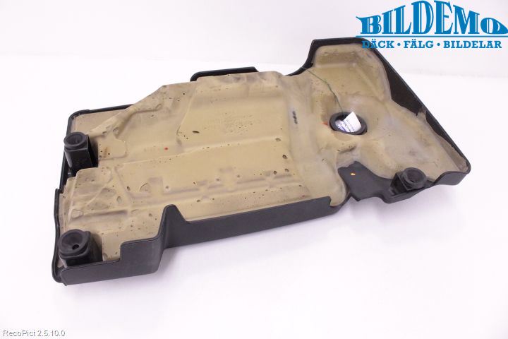 Chevrolet CAPTIVA Motorkåpa