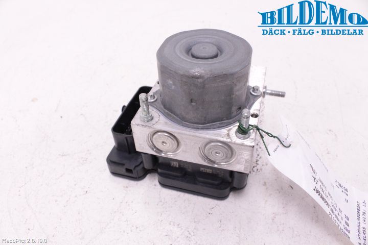 Mercedes-Benz MB A-KLASS (W176) 13-18 Abs Hydraulaggregat