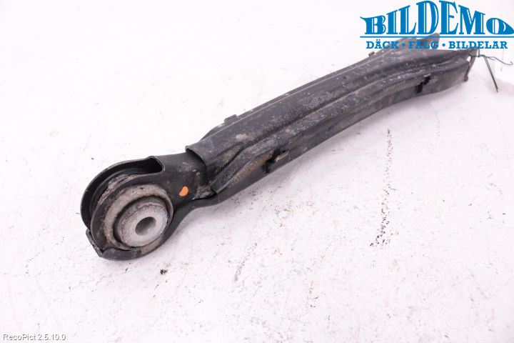 Mercedes-Benz MB C-KLASS (W204) 07-15 Bärarm Bak Vänster