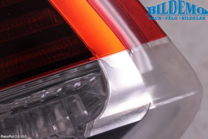 BMW 3 E90/91 SED/TOU 05-12 Bakljus Lucka Hö