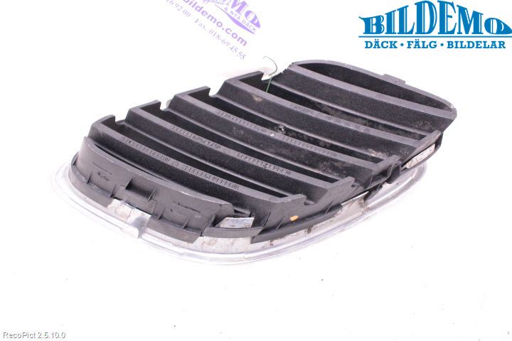 Saab 9-3 VER 2 Grilldel Höger