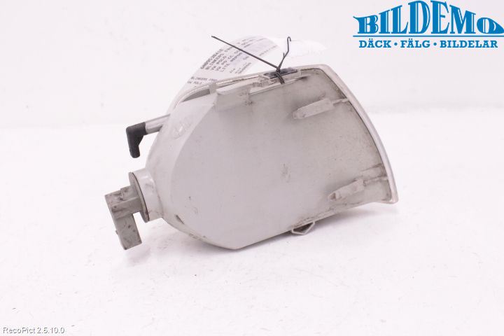 Volkswagen VW POLO 95-01 Blinkers Fram Vänster