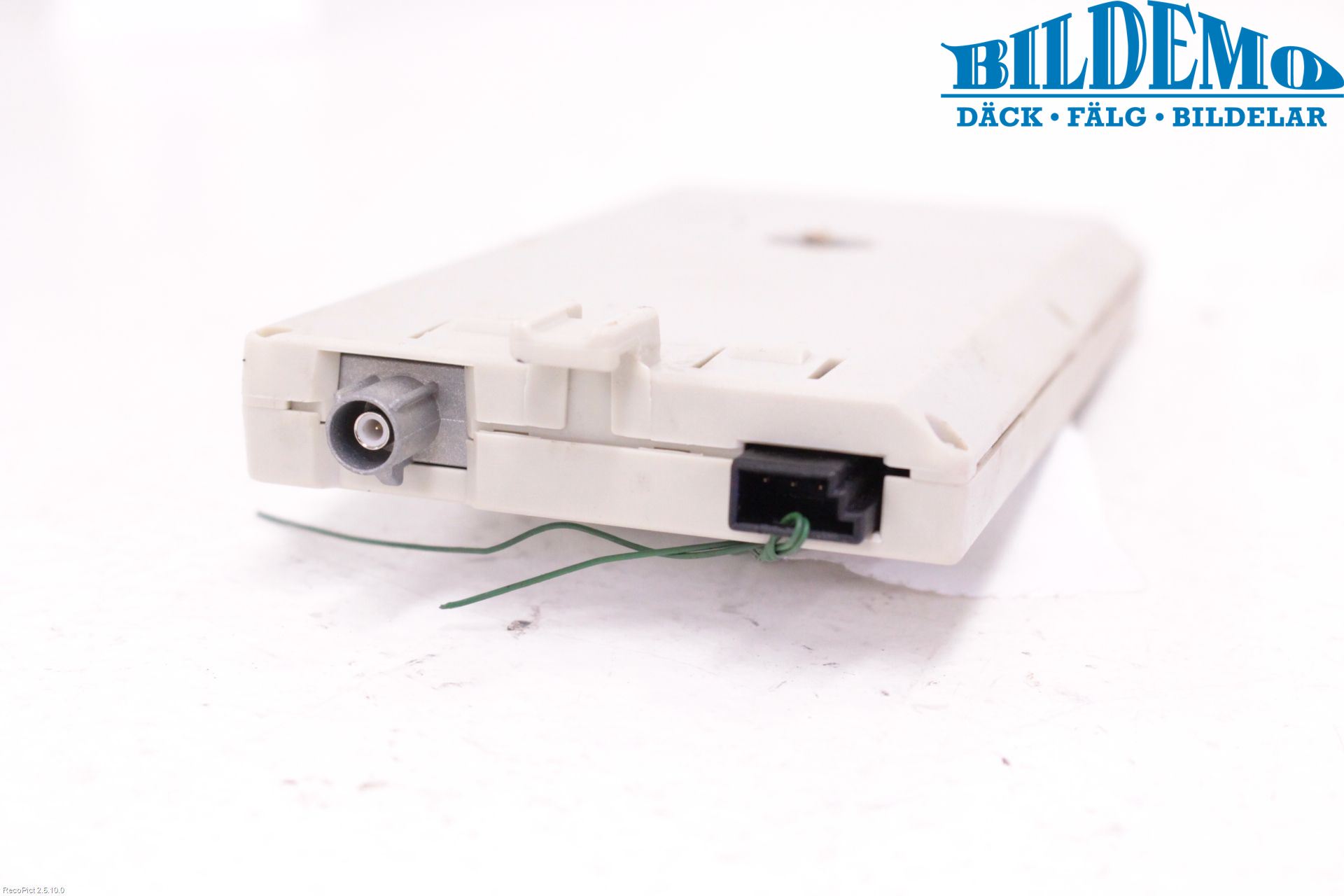 BMW X3 E83     03-10 Antennförstärkare