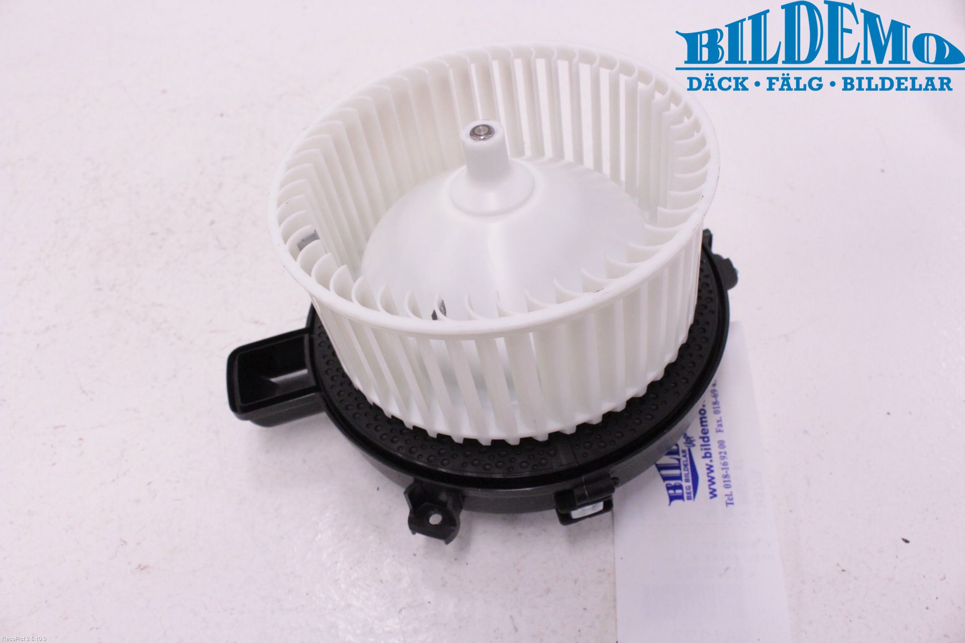 Opel ASTRA K 16-22 Värmefläkt