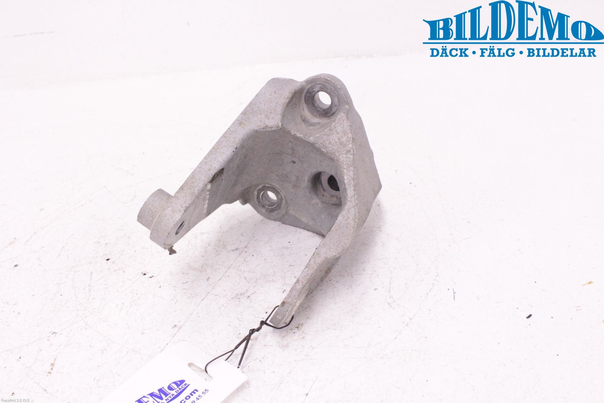 Opel INSIGNIA 09-16 Motorfäste