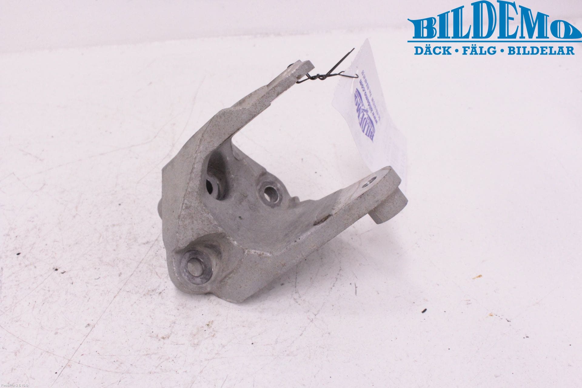 Opel INSIGNIA 09-16 Motorfäste