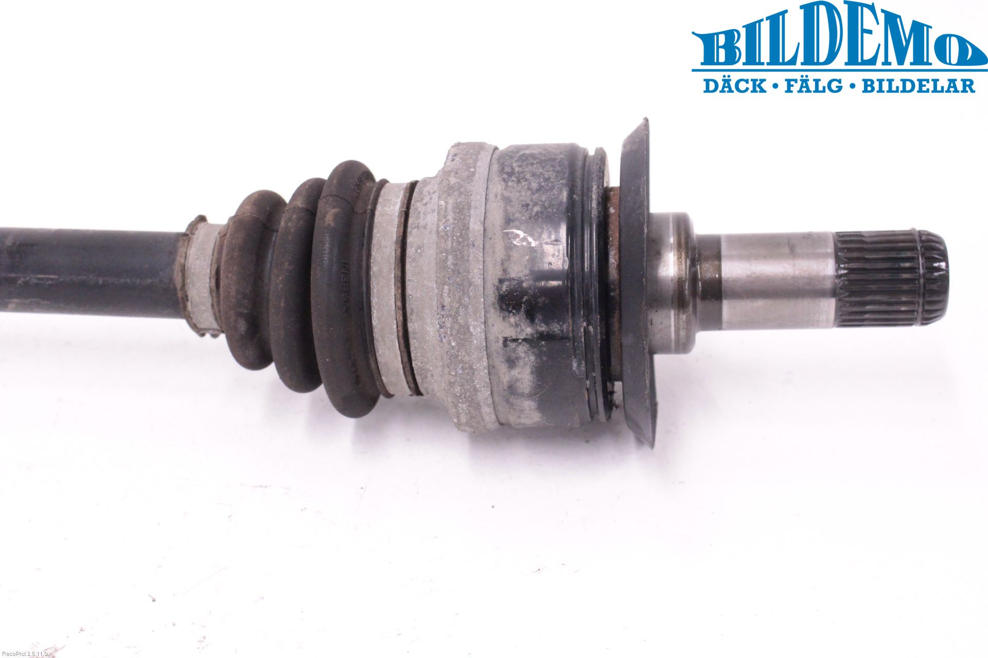 BMW 1 F20/F21 11-19 Drivaxel Bak Vänster