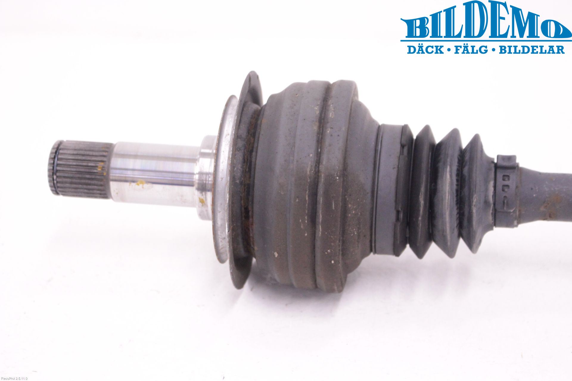Mercedes-Benz MB CLS (C218/X218) 11-17 Drivaxel Bak Vänster