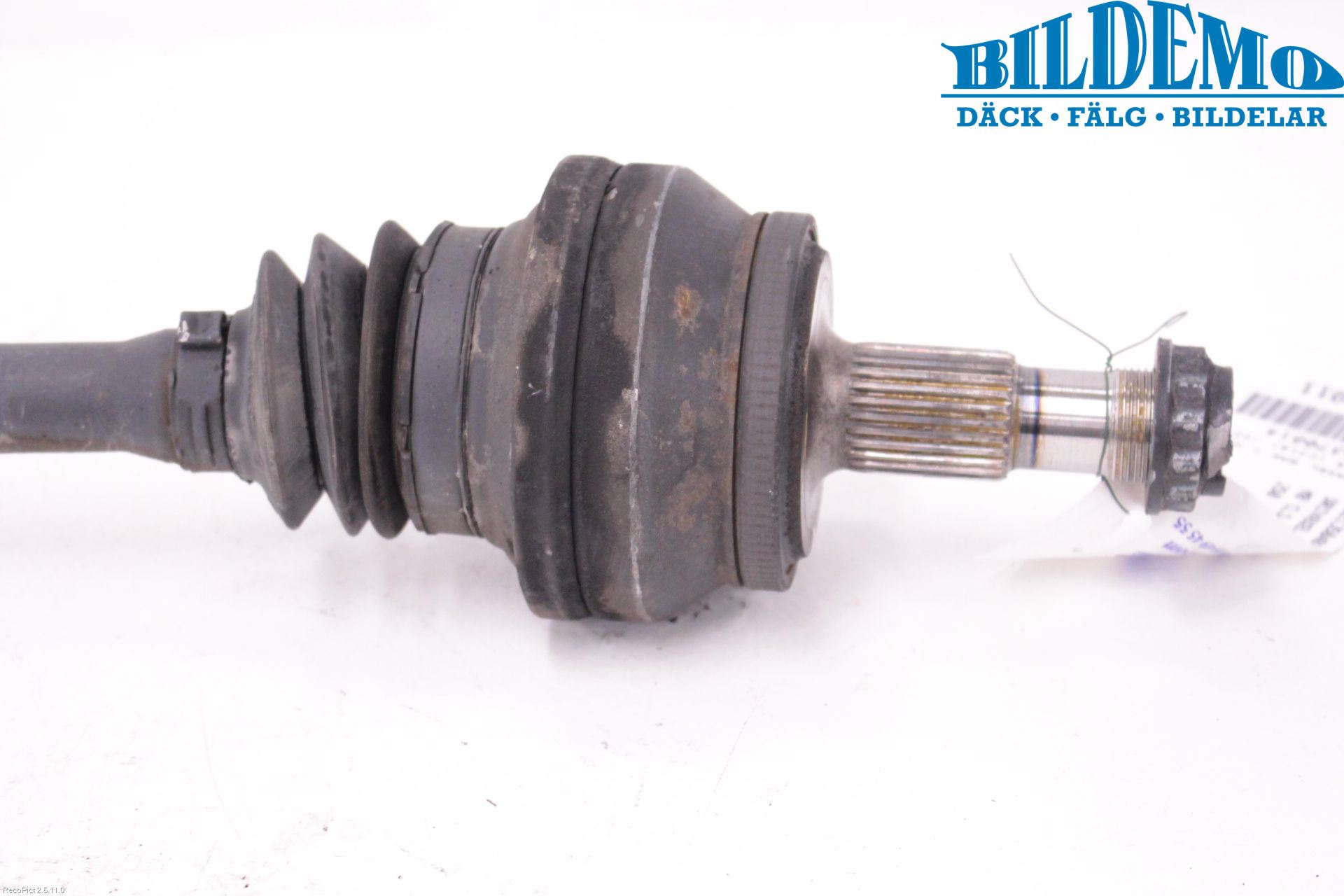 Mercedes-Benz MB CLS (C218/X218) 11-17 Drivaxel Bak Vänster