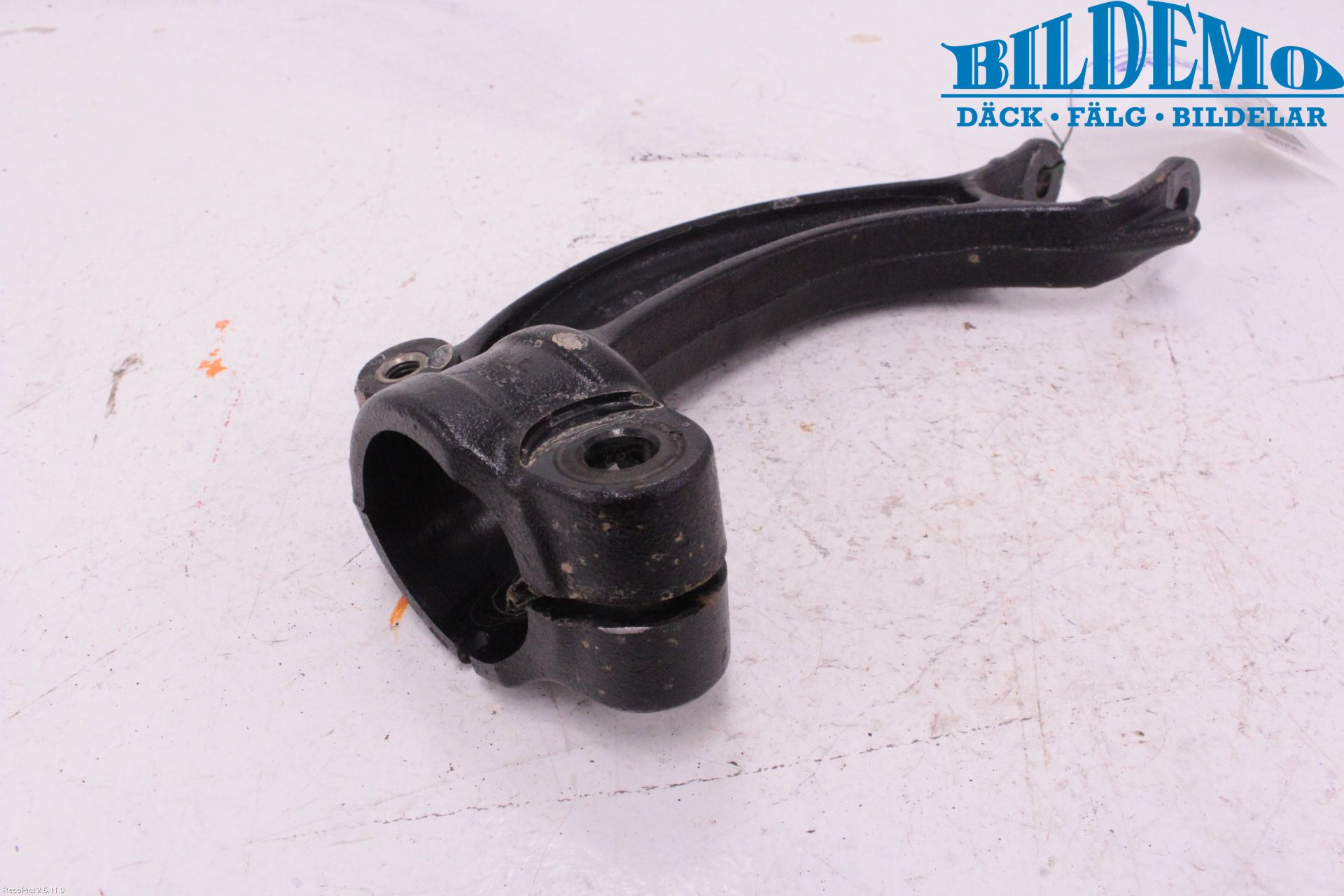 Audi A4 12-15 Fjäderbensstag