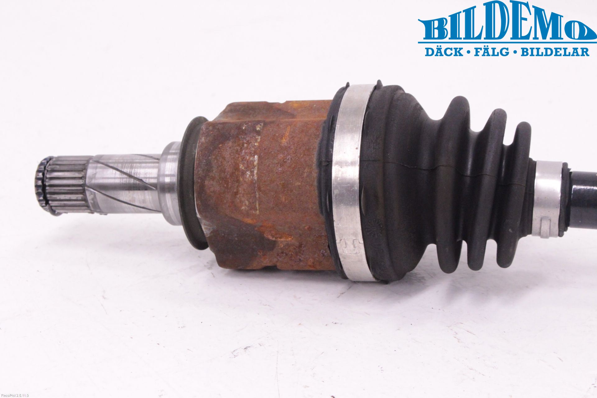 Opel CORSA D 07-14 Drivaxel Fram Höger