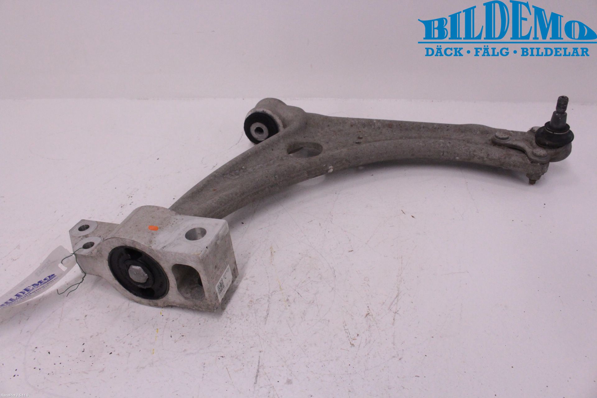 Audi Q3 8U 12-18 Bärarm Fram Undre Hö