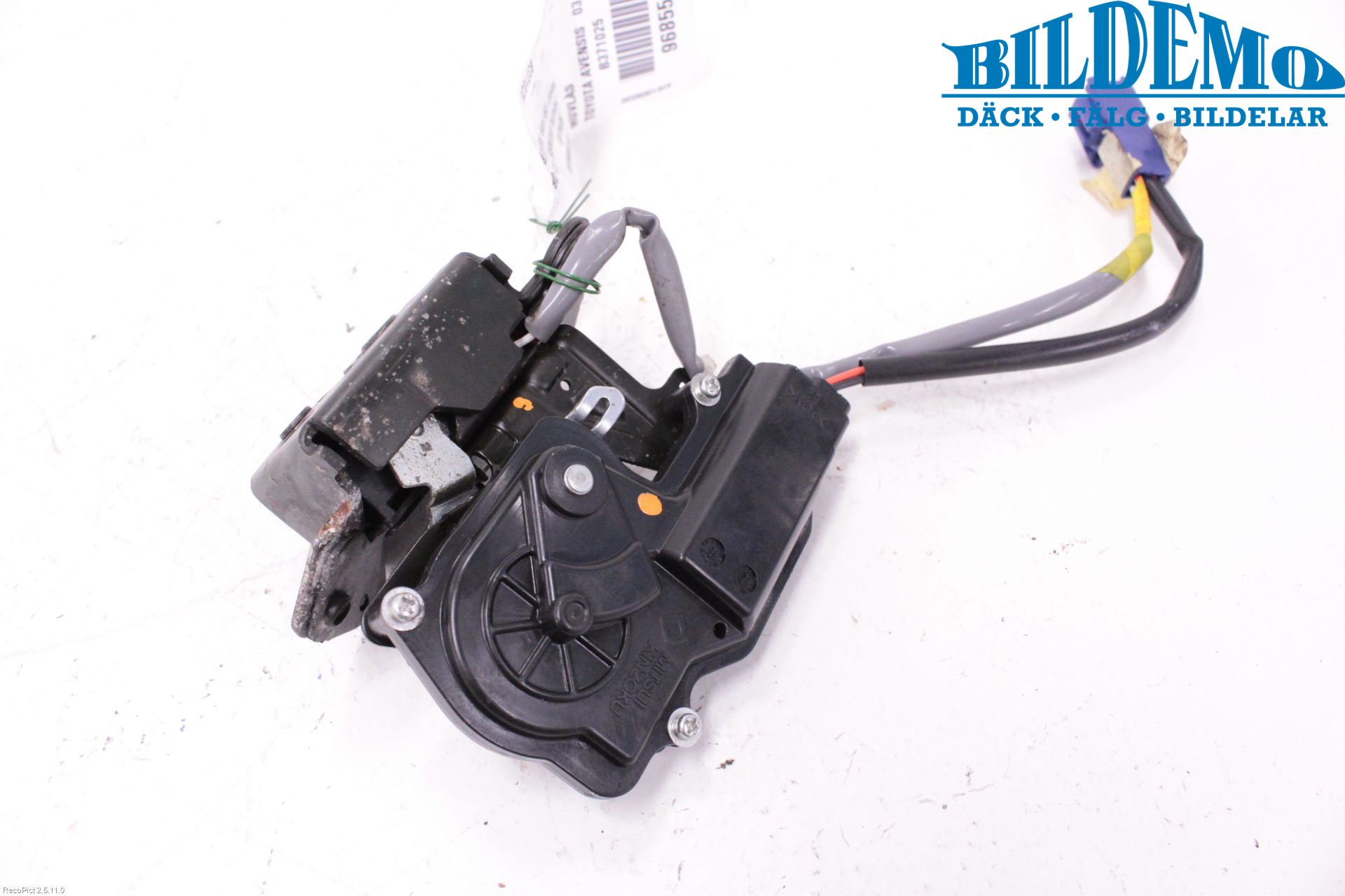 Toyota AVENSIS 03-06 Huvlås