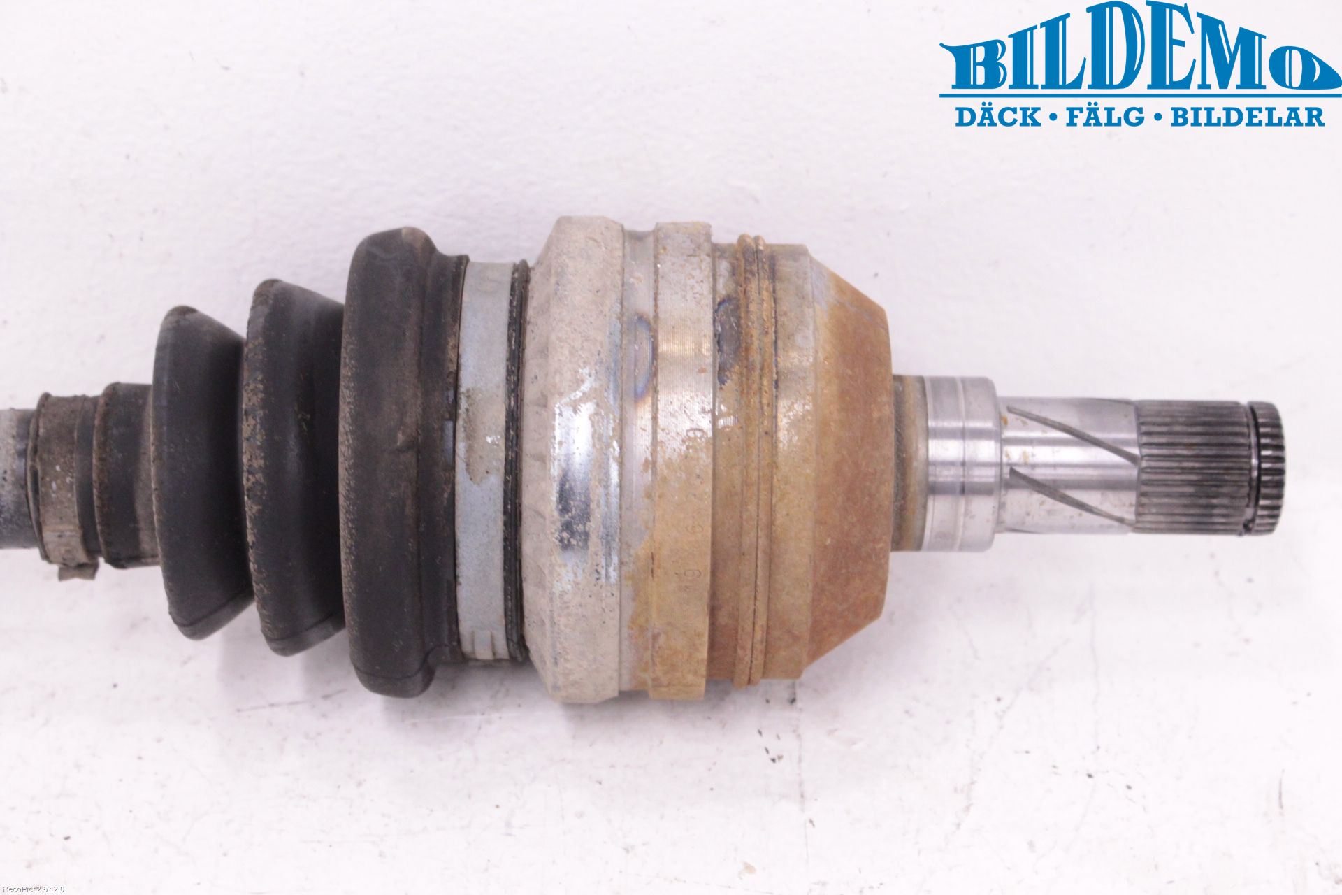 Opel VECTRA C 06-08 Drivaxel Fram Vänster