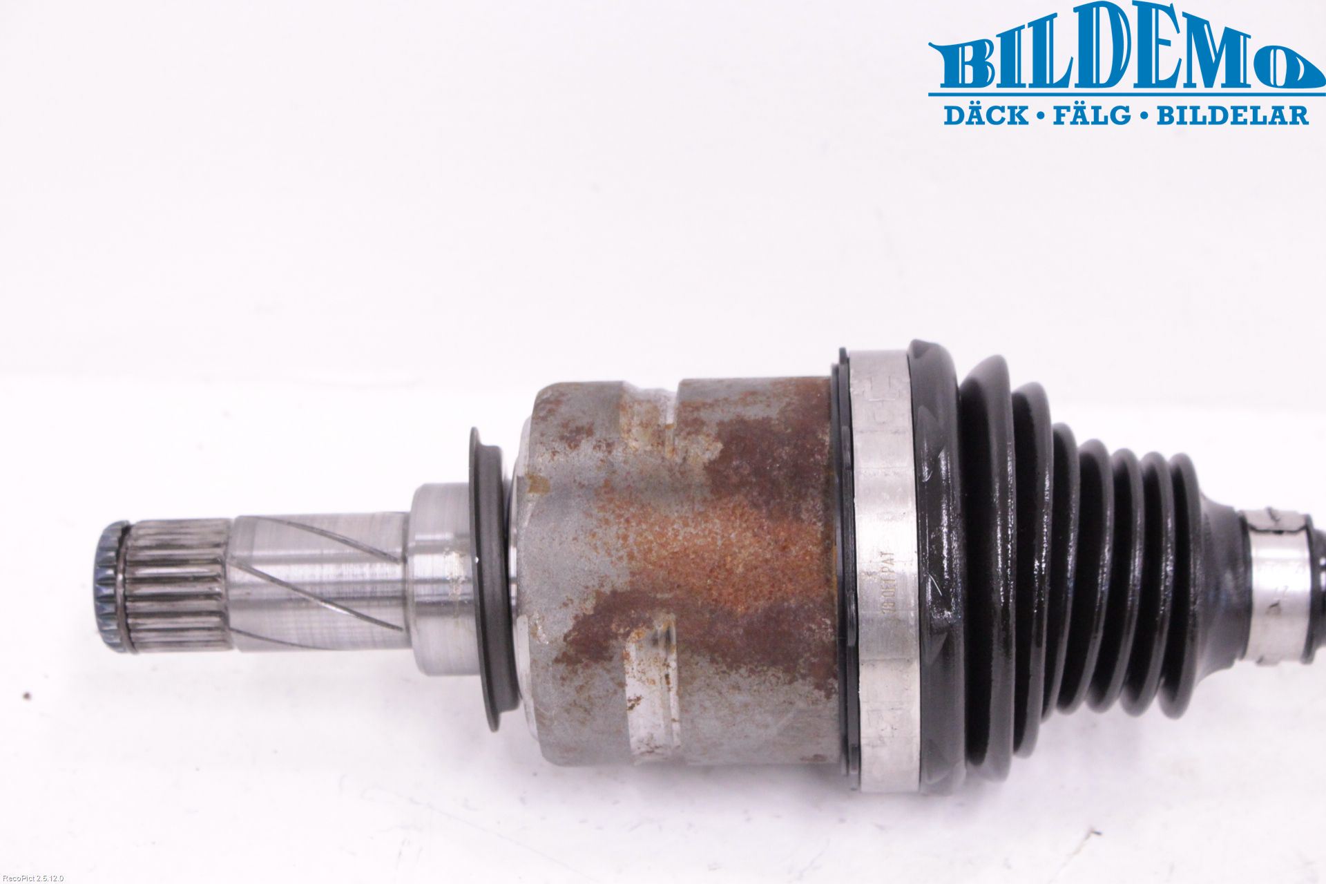 Opel CORSA D 07-14 Drivaxel Fram Höger