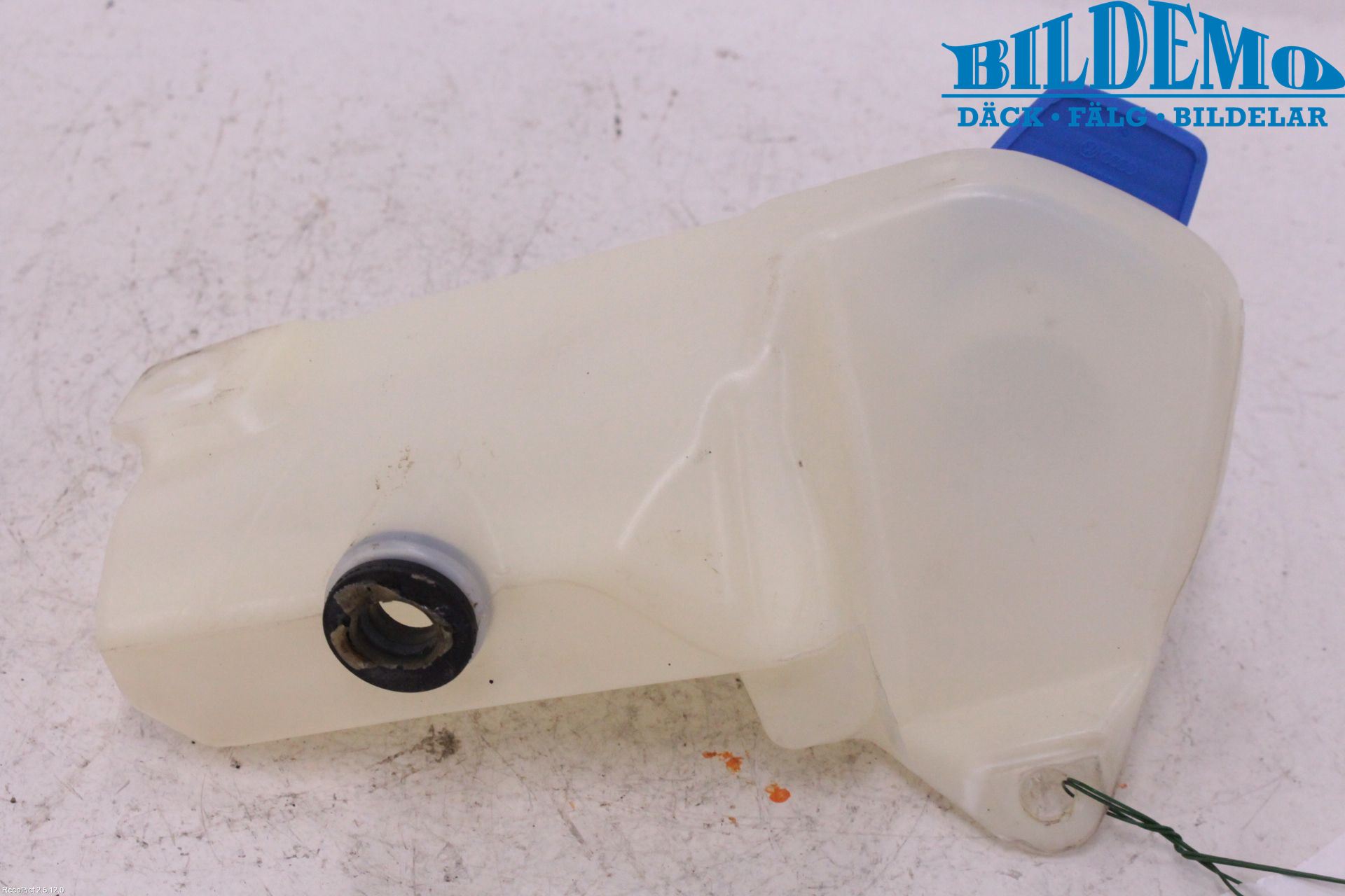 Audi A4/S4 01-05 Spolartank Vindruta-Strål