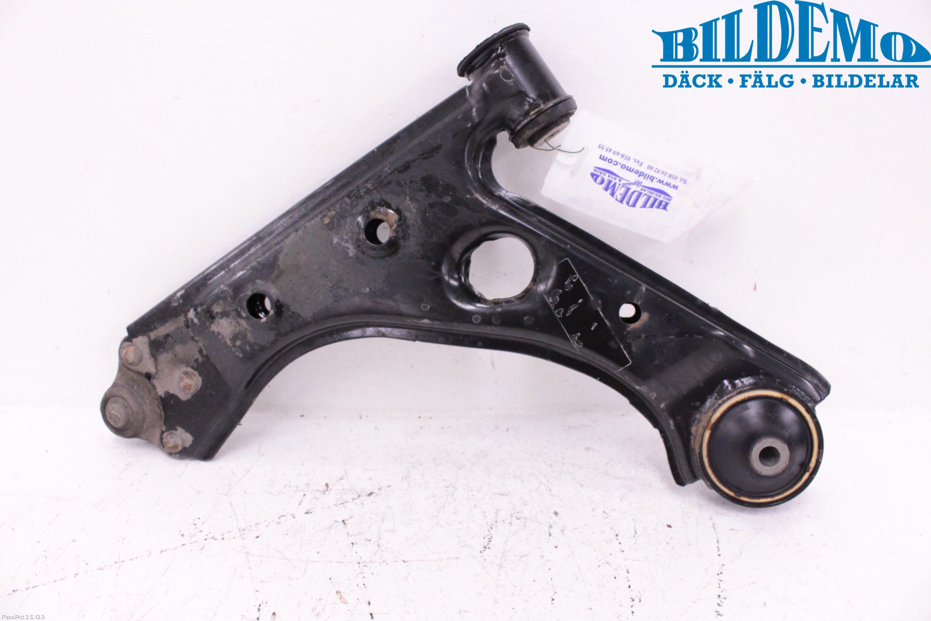 Opel CORSA D 07-14 Bärarm Fram Undre Hö