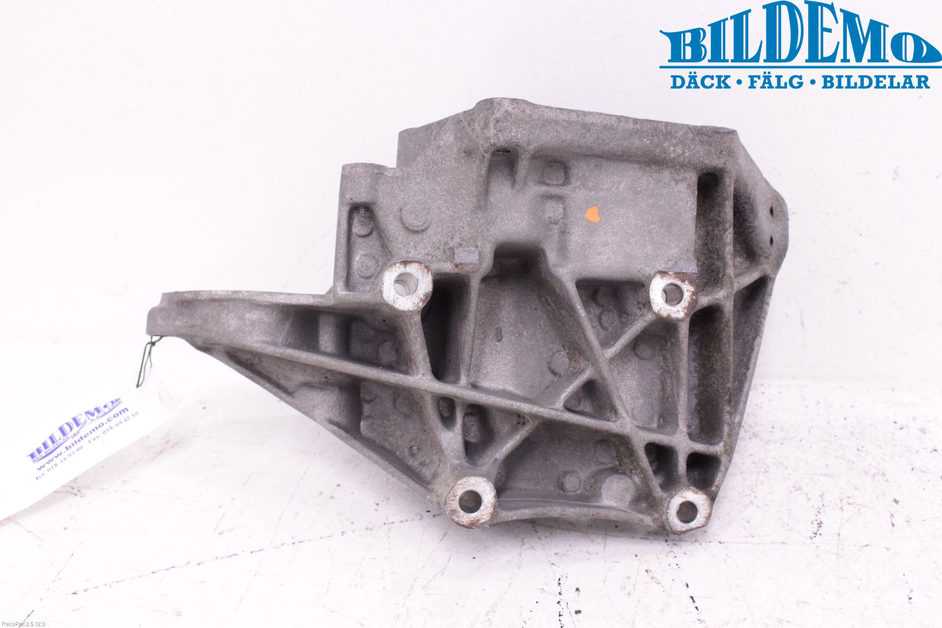 Saab 9-5 -05 Ac Kompressor-Fäste