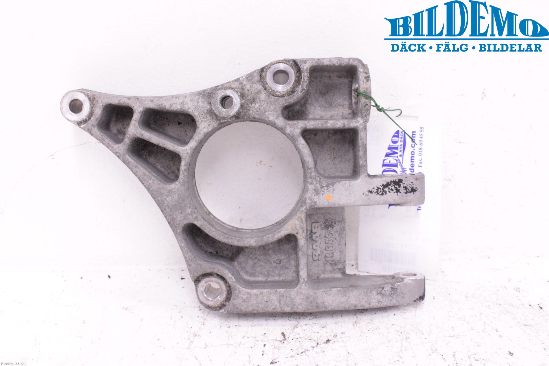 Saab 9-5 -05 Motorfäste