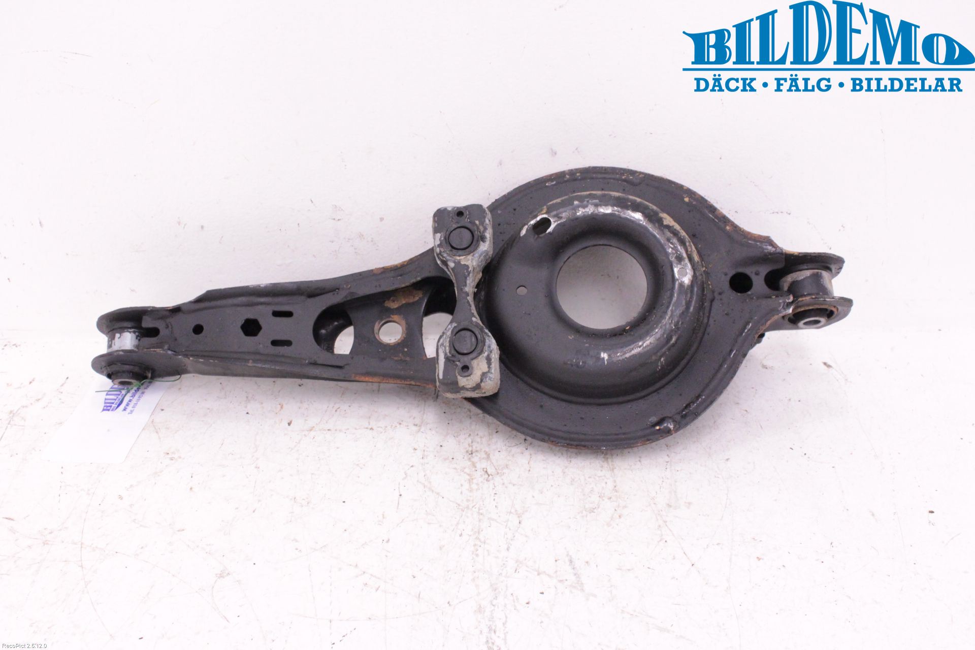 Volvo V40 12-19 Bärarm Bak Vänster