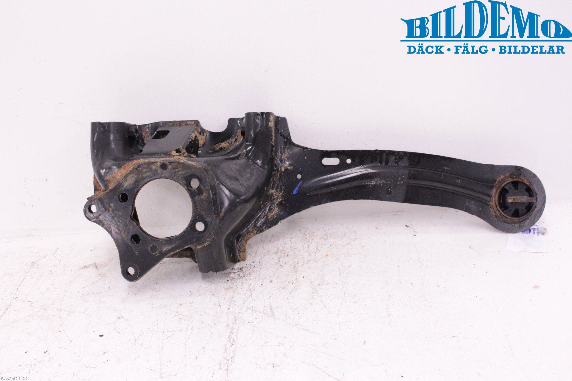 Volvo V40 12-19 Bärarm Bak Vänster