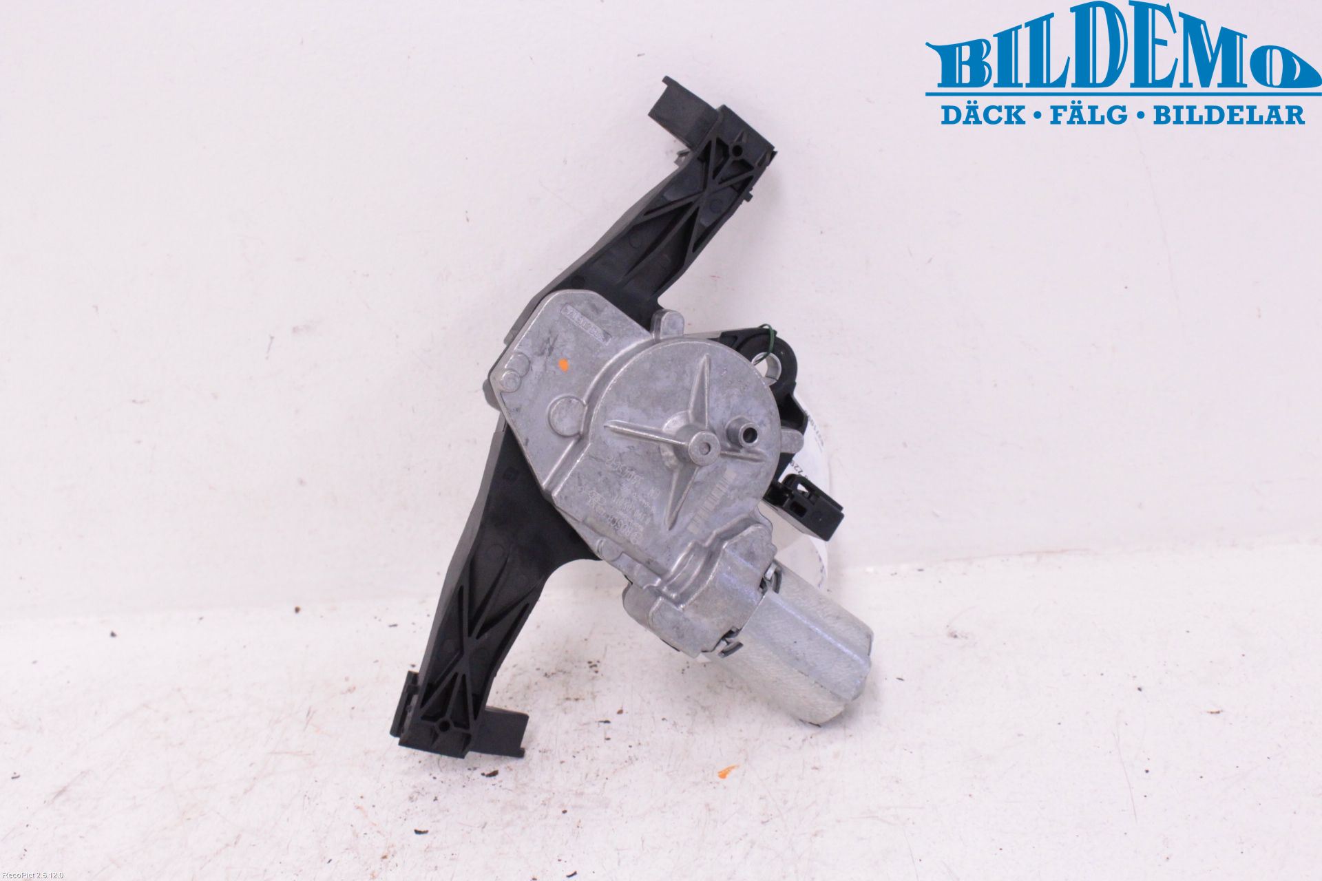 Opel CORSA E 15-19 Torkarmotor Baklucka