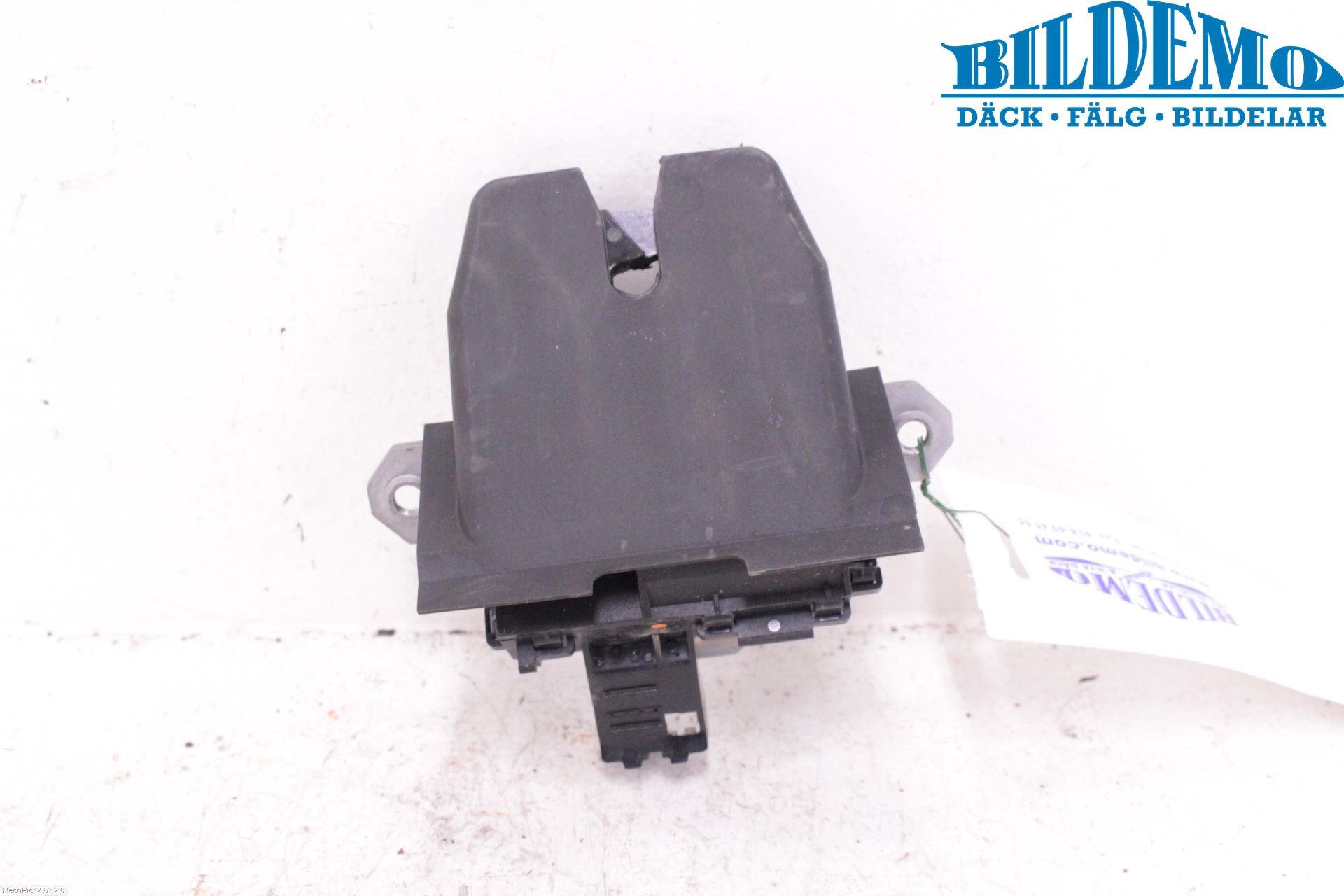 Volvo V40 12-19 Låskista Baklucka