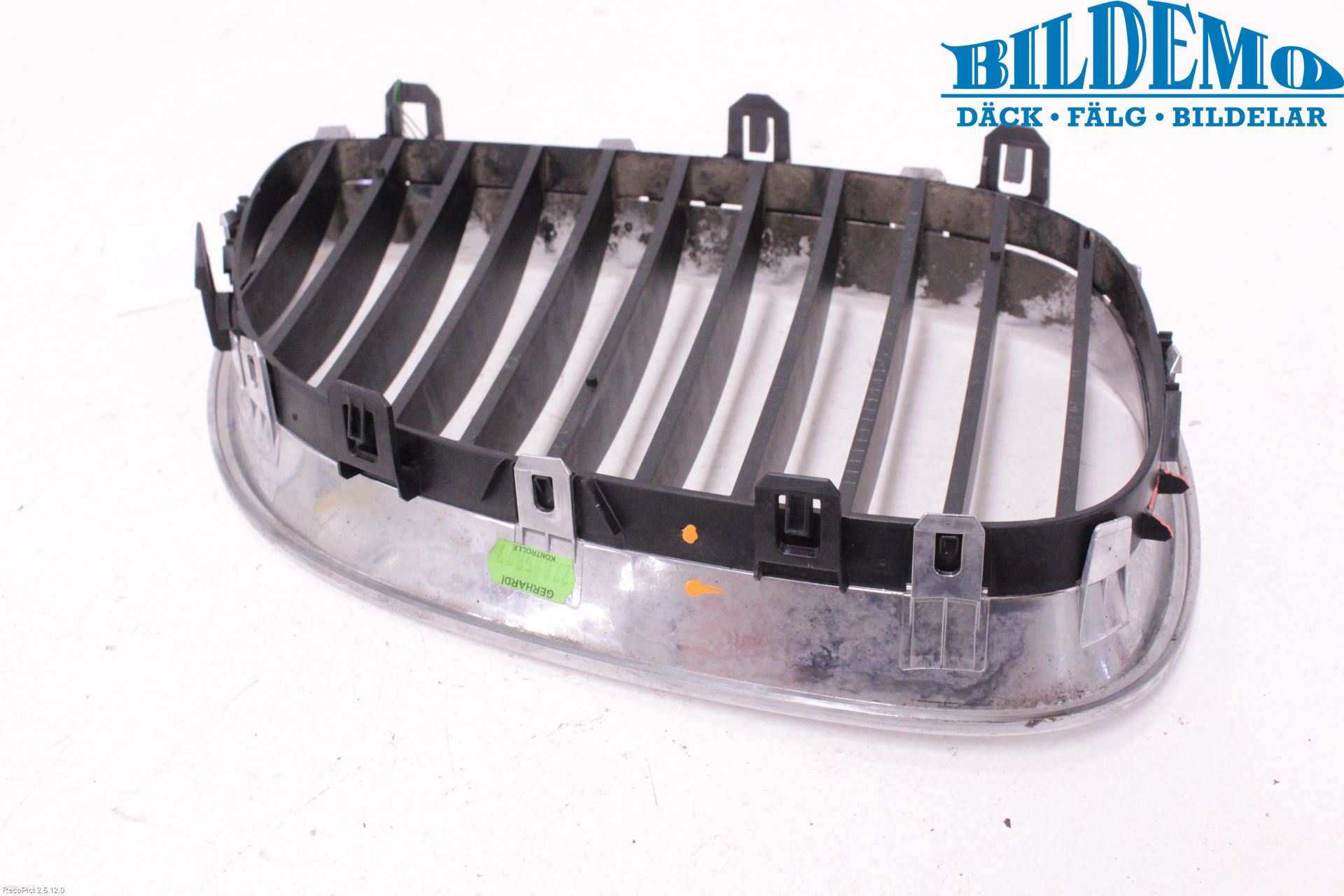 BMW 5 E60/61 Sed/Tou 02-10 Grilldel Vänster