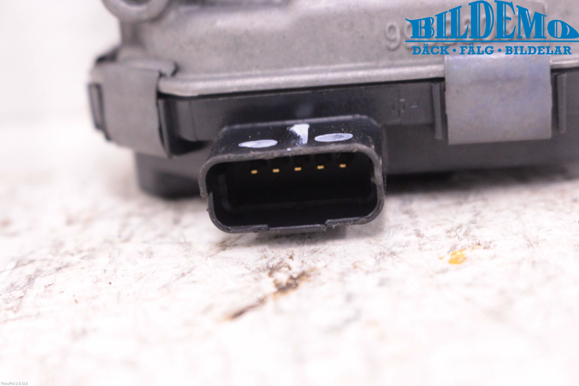 Volvo V40 12-19 Injspjällhus