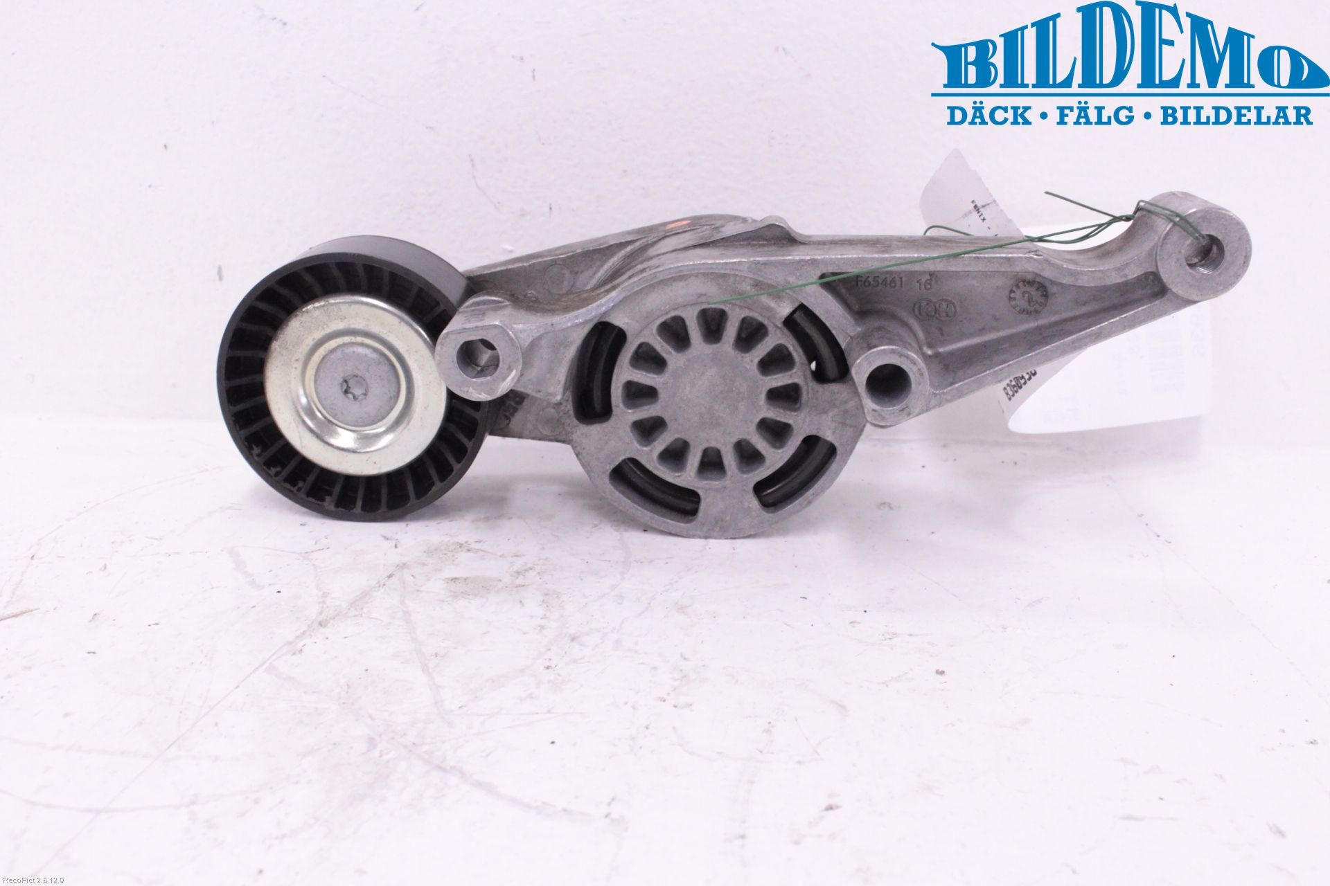 Volkswagen VW CADDY      04-10 Remspännare