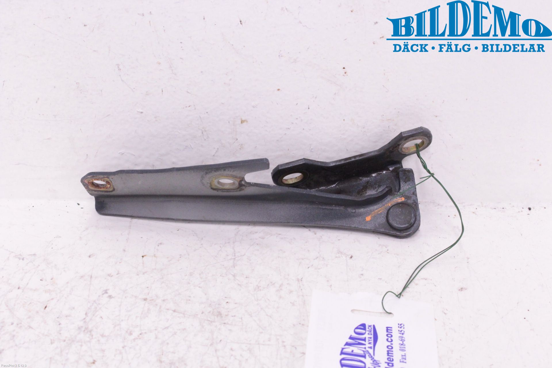 Mitsubishi OUTLANDER 01-07 Huvgångjärn